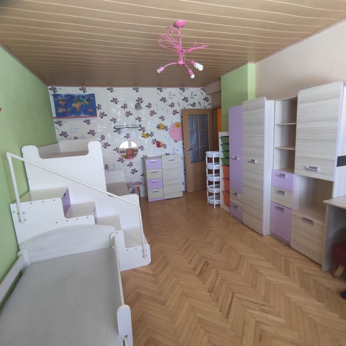Predaj bytu 3-izbový 99 m², Krahulčí, Kraj Vysočina Predaj bytu 3-izbový 99 m², Krahulčí, Kraj Vysočina