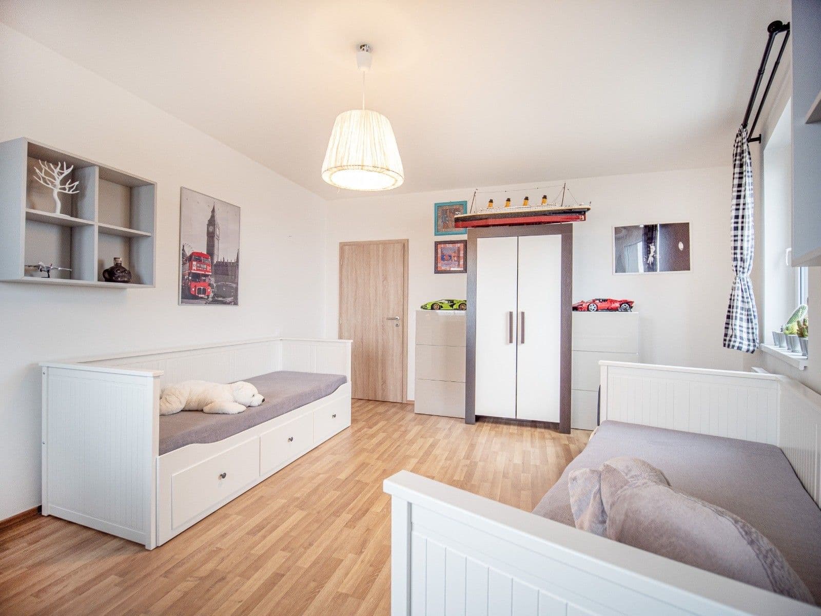 Predaj bytu 3-izbový 94 m², Škrábkových, Praha, Praha Predaj bytu 3-izbový 94 m², Škrábkových, Praha, Praha