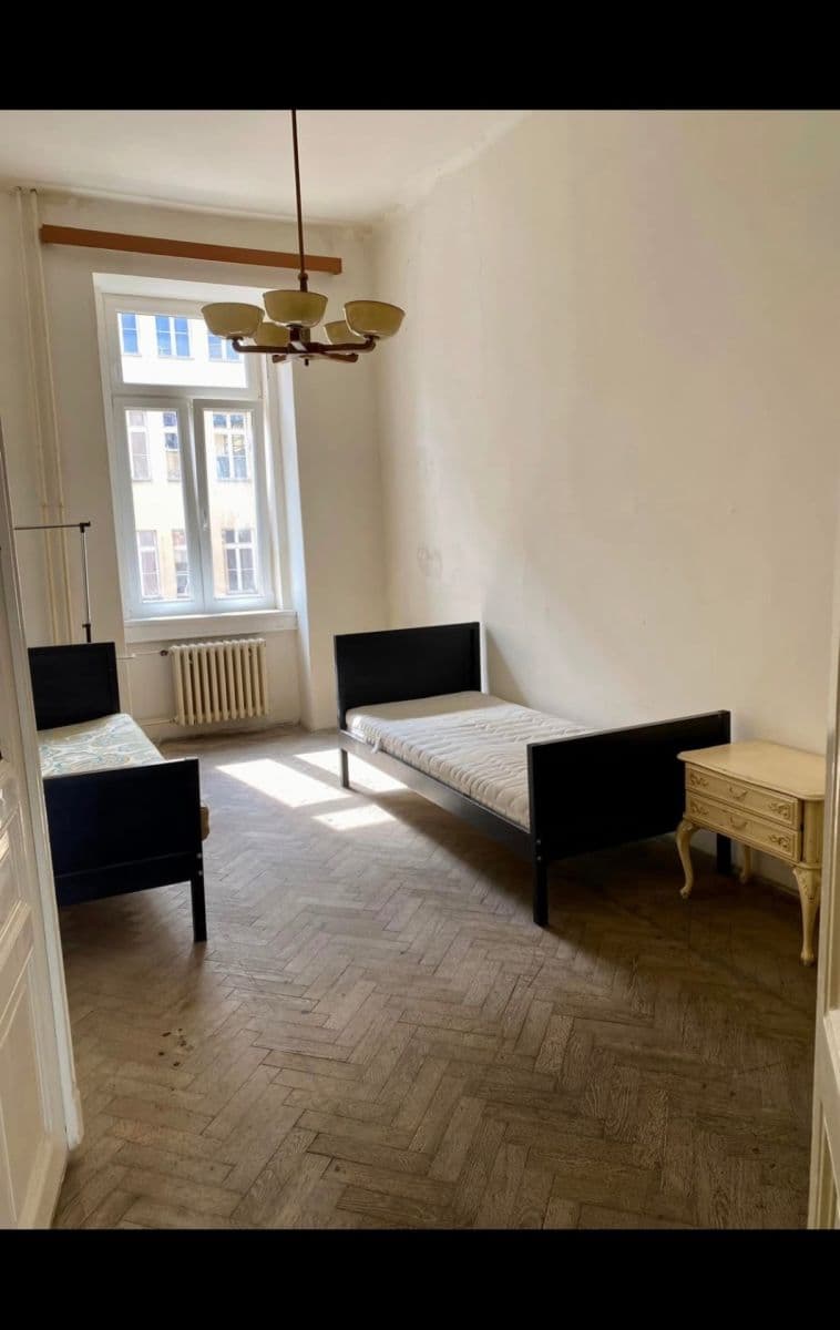 Prenájom bytu 3-izbový 94 m², Západní, Karlovy Vary, Karlovarský kraj Prenájom bytu 3-izbový 94 m², Západní, Karlovy Vary, Karlovarský kraj