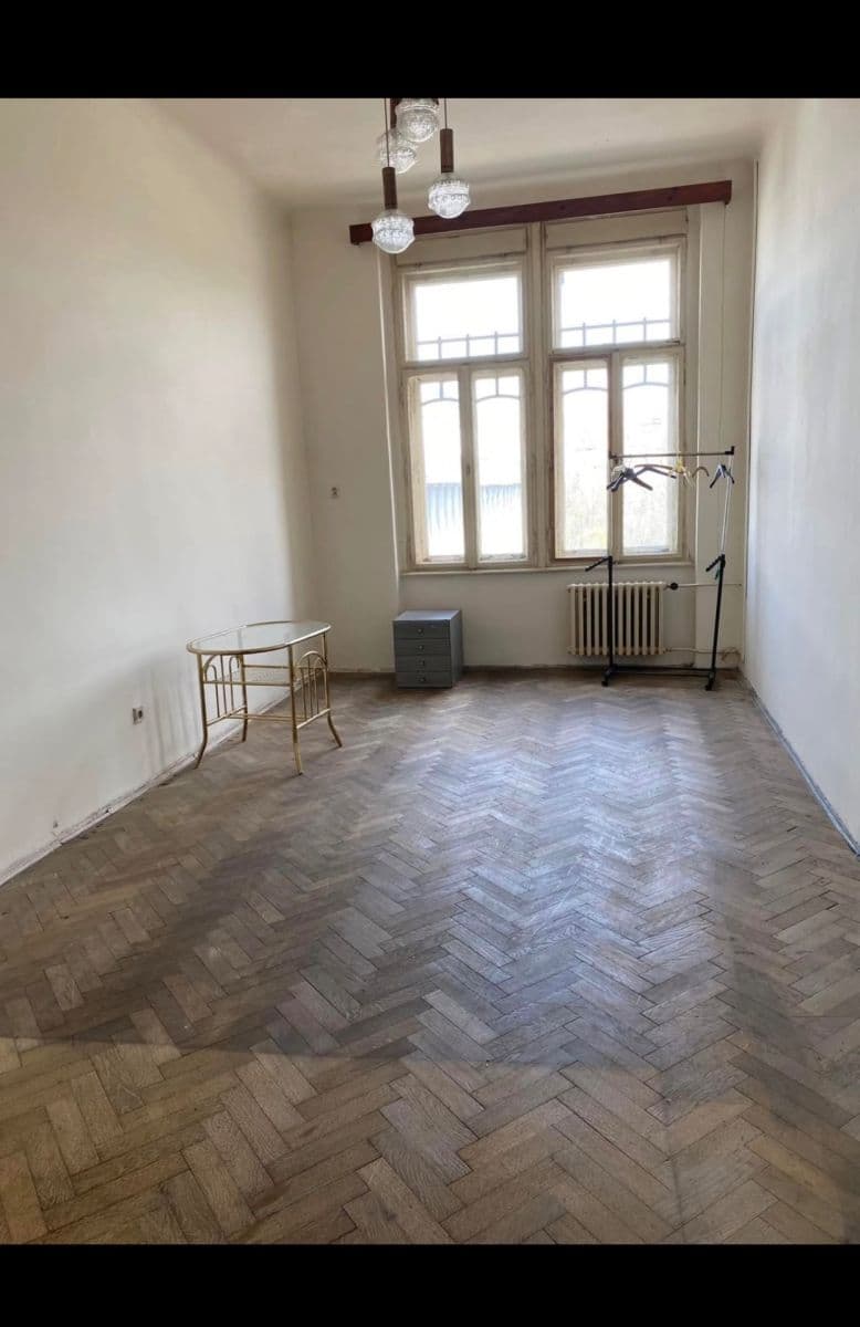 Prenájom bytu 3-izbový 94 m², Západní, Karlovy Vary, Karlovarský kraj Prenájom bytu 3-izbový 94 m², Západní, Karlovy Vary, Karlovarský kraj