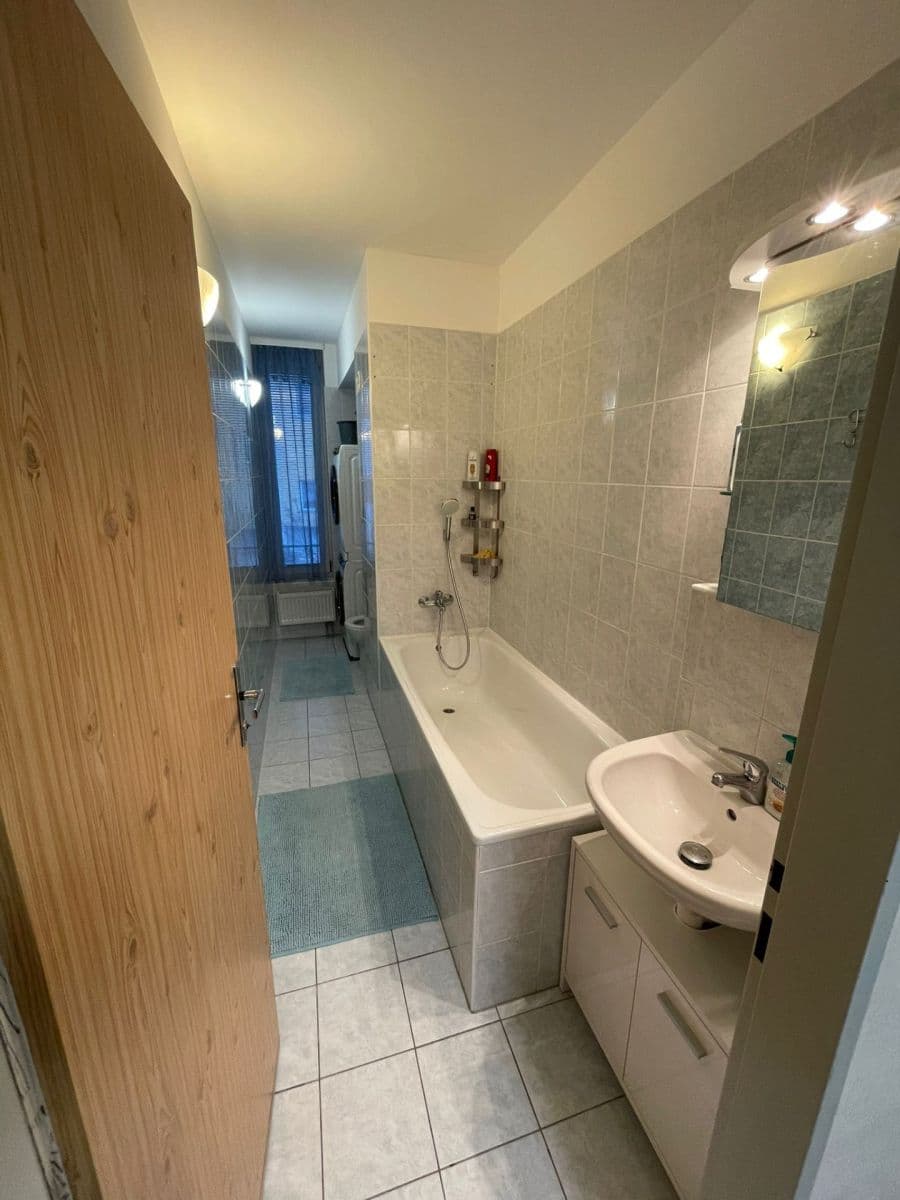 Predaj bytu 2-izbový 47 m², Kostomlatská, Praha, Praha Predaj bytu 2-izbový 47 m², Kostomlatská, Praha, Praha