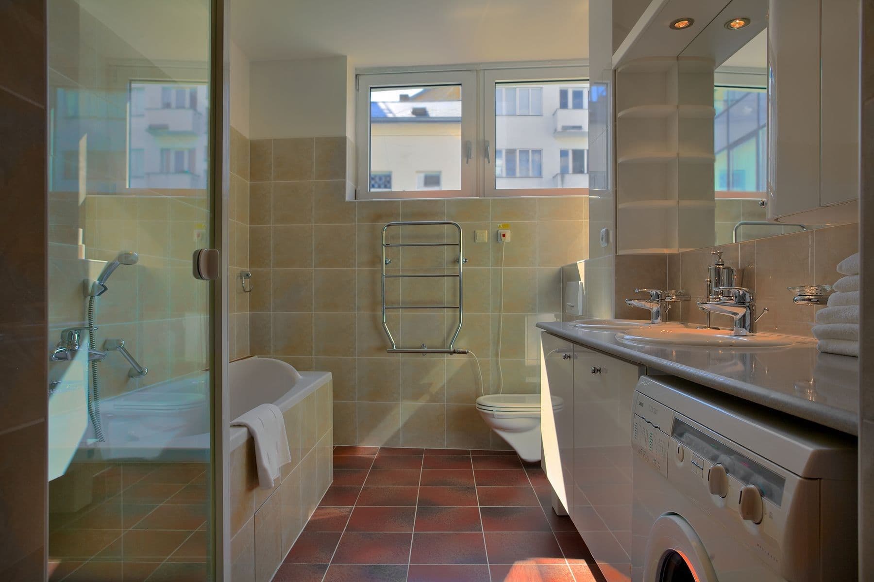 Prenájom bytu 3-izbový 126 m², Jungmannova, Praha, Praha Prenájom bytu 3-izbový 126 m², Jungmannova, Praha, Praha