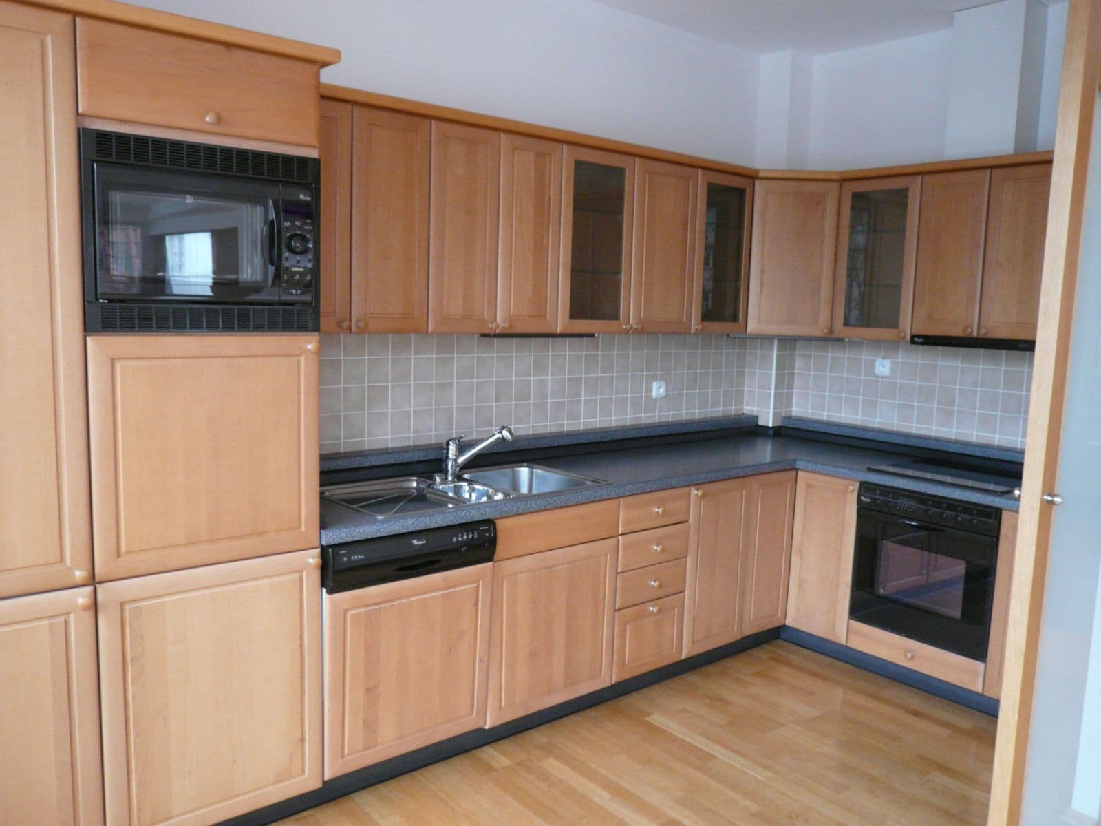 Prenájom bytu 3-izbový 126 m², Jungmannova, Praha, Praha Prenájom bytu 3-izbový 126 m², Jungmannova, Praha, Praha