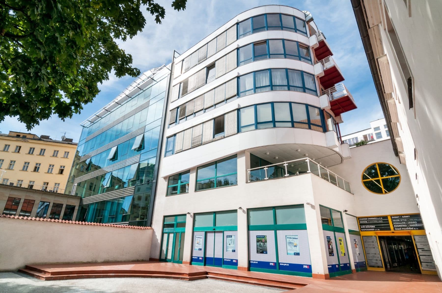 Prenájom bytu 3-izbový 126 m², Jungmannova, Praha, Praha Prenájom bytu 3-izbový 126 m², Jungmannova, Praha, Praha