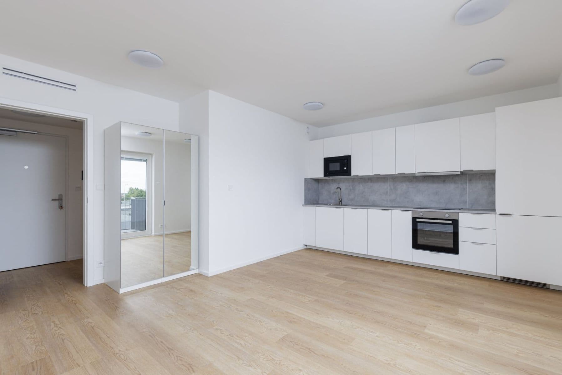 Prenájom bytu 1-izbový 37 m², Hábova, Praha, Praha Prenájom bytu 1-izbový 37 m², Hábova, Praha, Praha