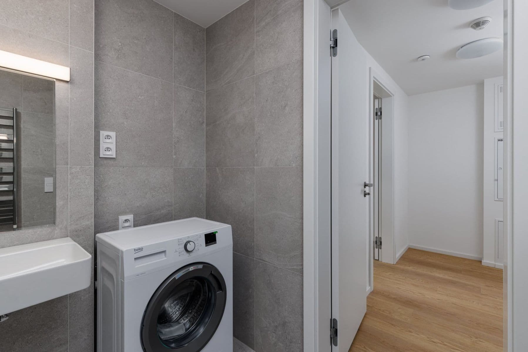 Prenájom bytu 1-izbový 37 m², Hábova, Praha, Praha Prenájom bytu 1-izbový 37 m², Hábova, Praha, Praha