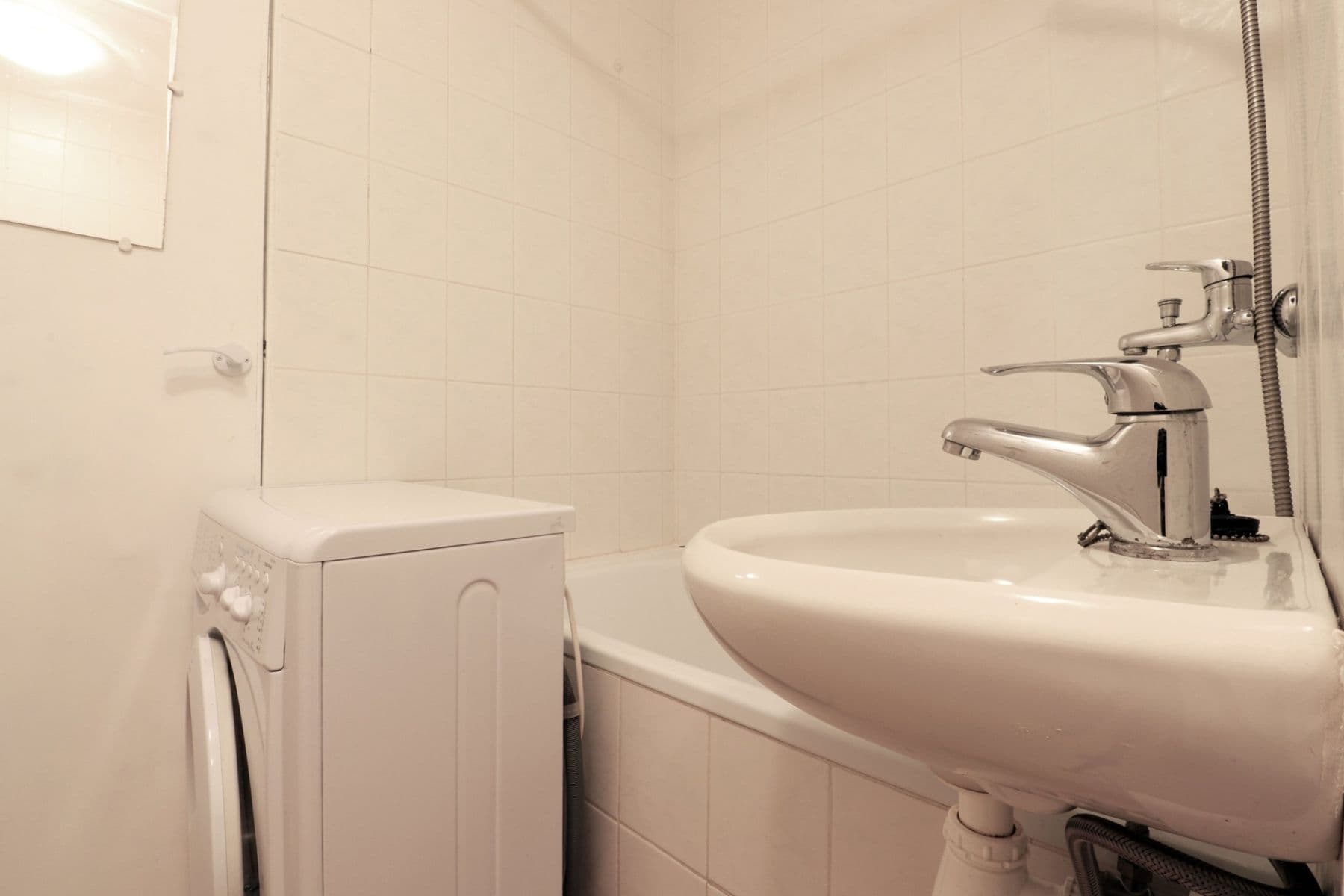 Prenájom bytu 1-izbový 34 m², Písnická, Praha, Praha Prenájom bytu 1-izbový 34 m², Písnická, Praha, Praha