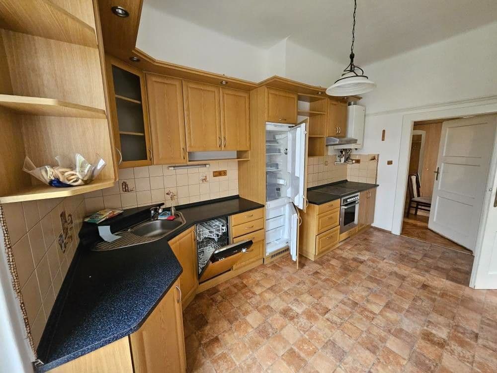 Prenájom bytu 3-izbový 1 m², Polívkova, Olomouc, Olomoucký kraj Prenájom bytu 3-izbový 1 m², Polívkova, Olomouc, Olomoucký kraj