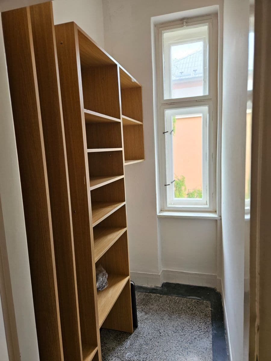 Prenájom bytu 3-izbový 1 m², Polívkova, Olomouc, Olomoucký kraj Prenájom bytu 3-izbový 1 m², Polívkova, Olomouc, Olomoucký kraj