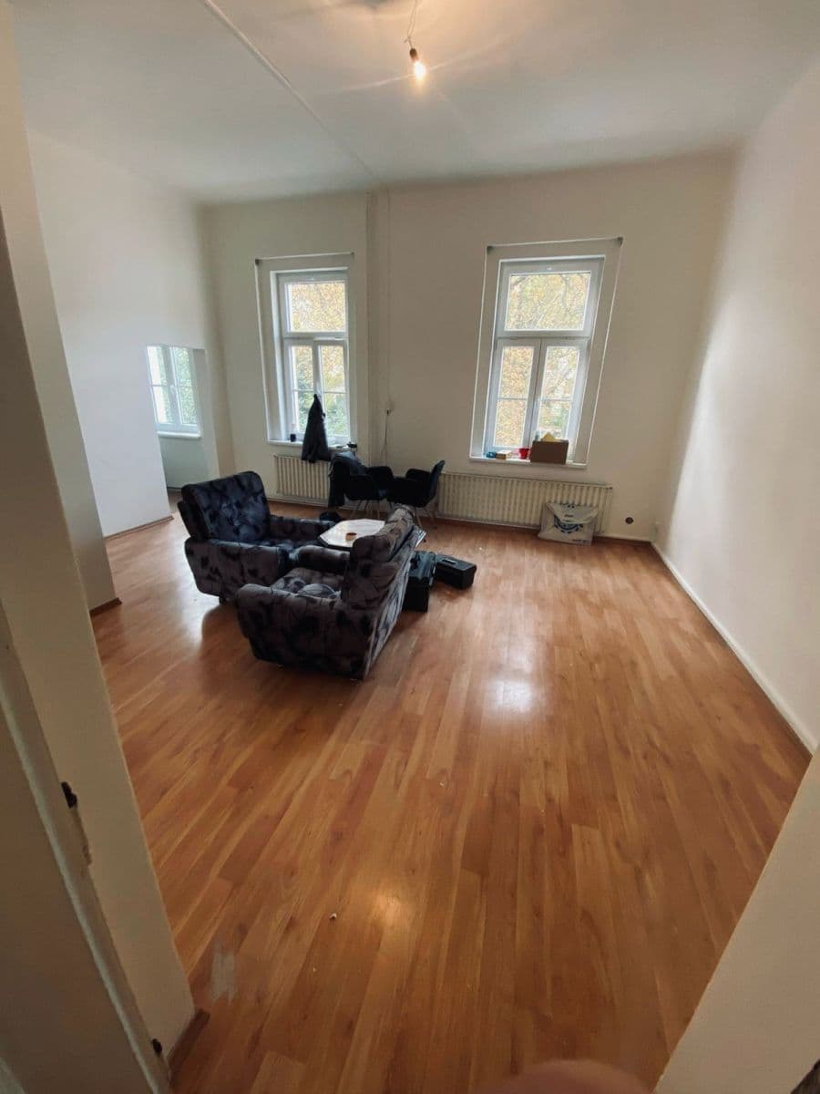 Prenájom kancelárie 125 m², Dubečská, Praha, Praha Prenájom kancelárie 125 m², Dubečská, Praha, Praha