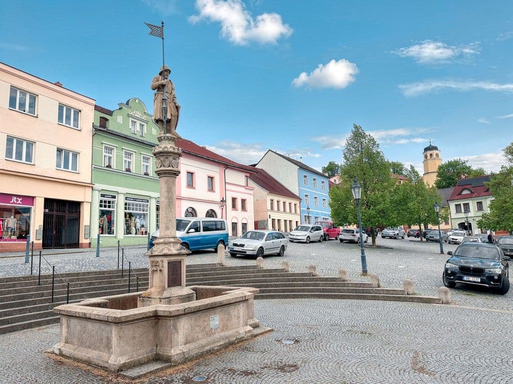 Prenájom bytu 1-izbový 65 m², Žižkovo náměstí, Vlašim, Středočeský kraj Prenájom bytu 1-izbový 65 m², Žižkovo náměstí, Vlašim, Středočeský kraj