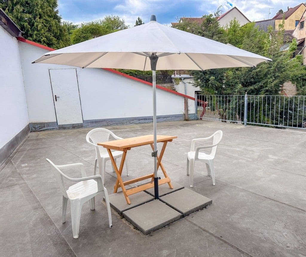 Prenájom bytu 1-izbový 65 m², Žižkovo náměstí, Vlašim, Středočeský kraj Prenájom bytu 1-izbový 65 m², Žižkovo náměstí, Vlašim, Středočeský kraj