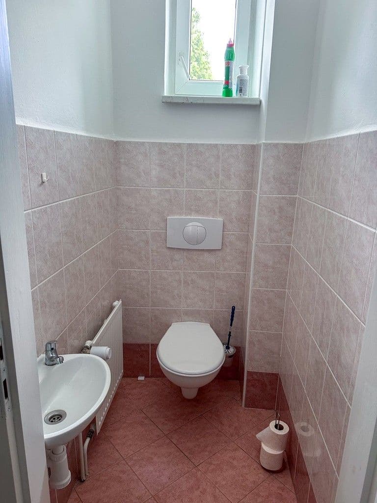 Prenájom bytu 1-izbový 65 m², Žižkovo náměstí, Vlašim, Středočeský kraj Prenájom bytu 1-izbový 65 m², Žižkovo náměstí, Vlašim, Středočeský kraj