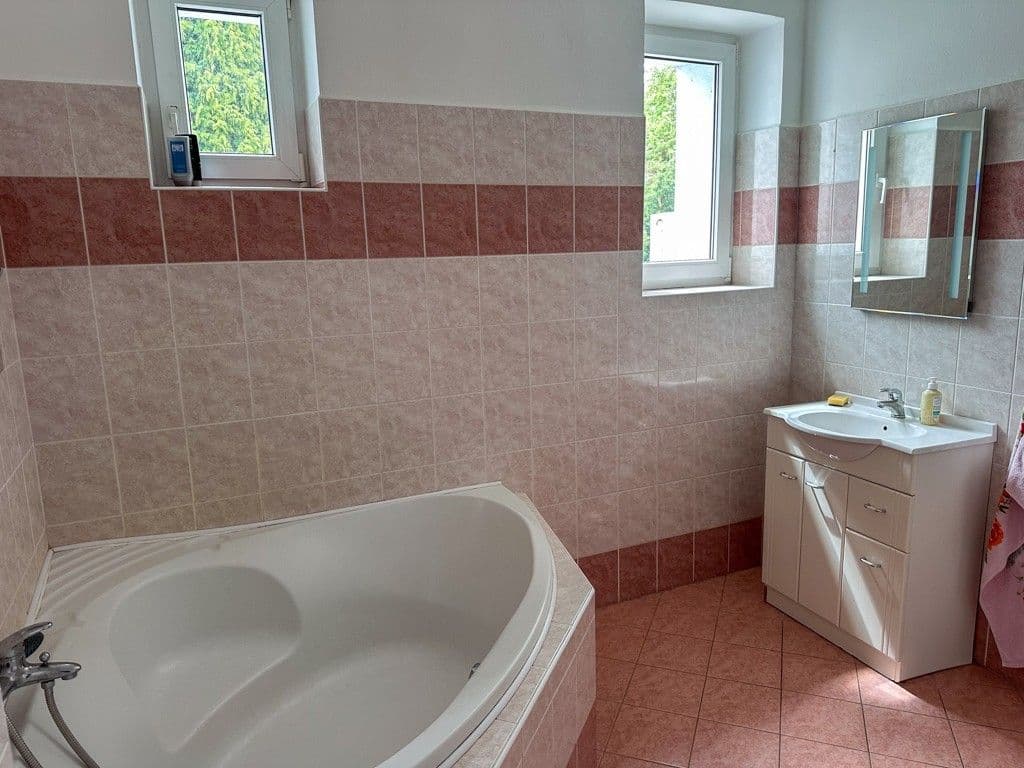 Prenájom bytu 1-izbový 65 m², Žižkovo náměstí, Vlašim, Středočeský kraj Prenájom bytu 1-izbový 65 m², Žižkovo náměstí, Vlašim, Středočeský kraj