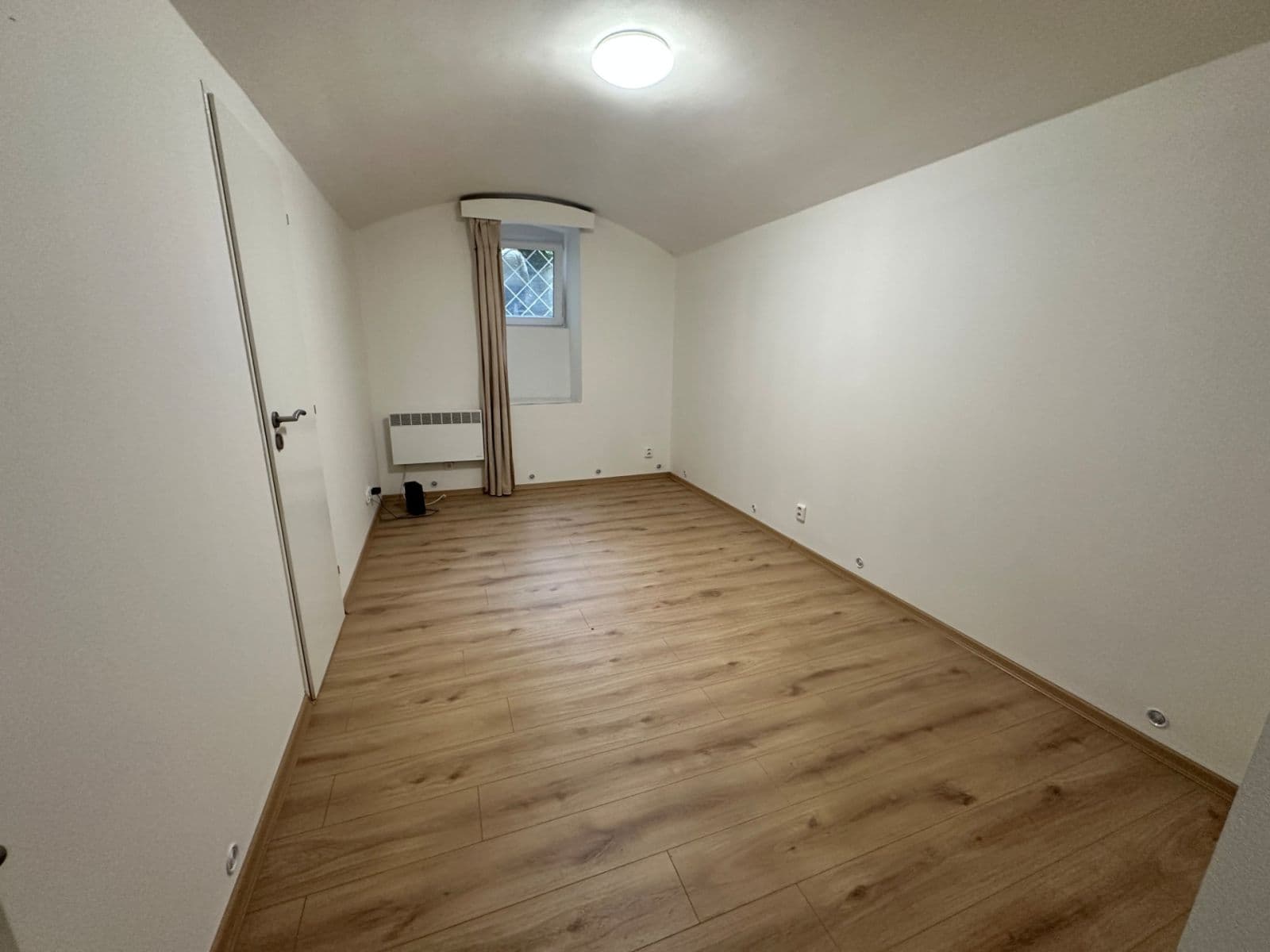 Predaj bytu 1-izbový 33 m², Korunní, Praha, Praha Predaj bytu 1-izbový 33 m², Korunní, Praha, Praha