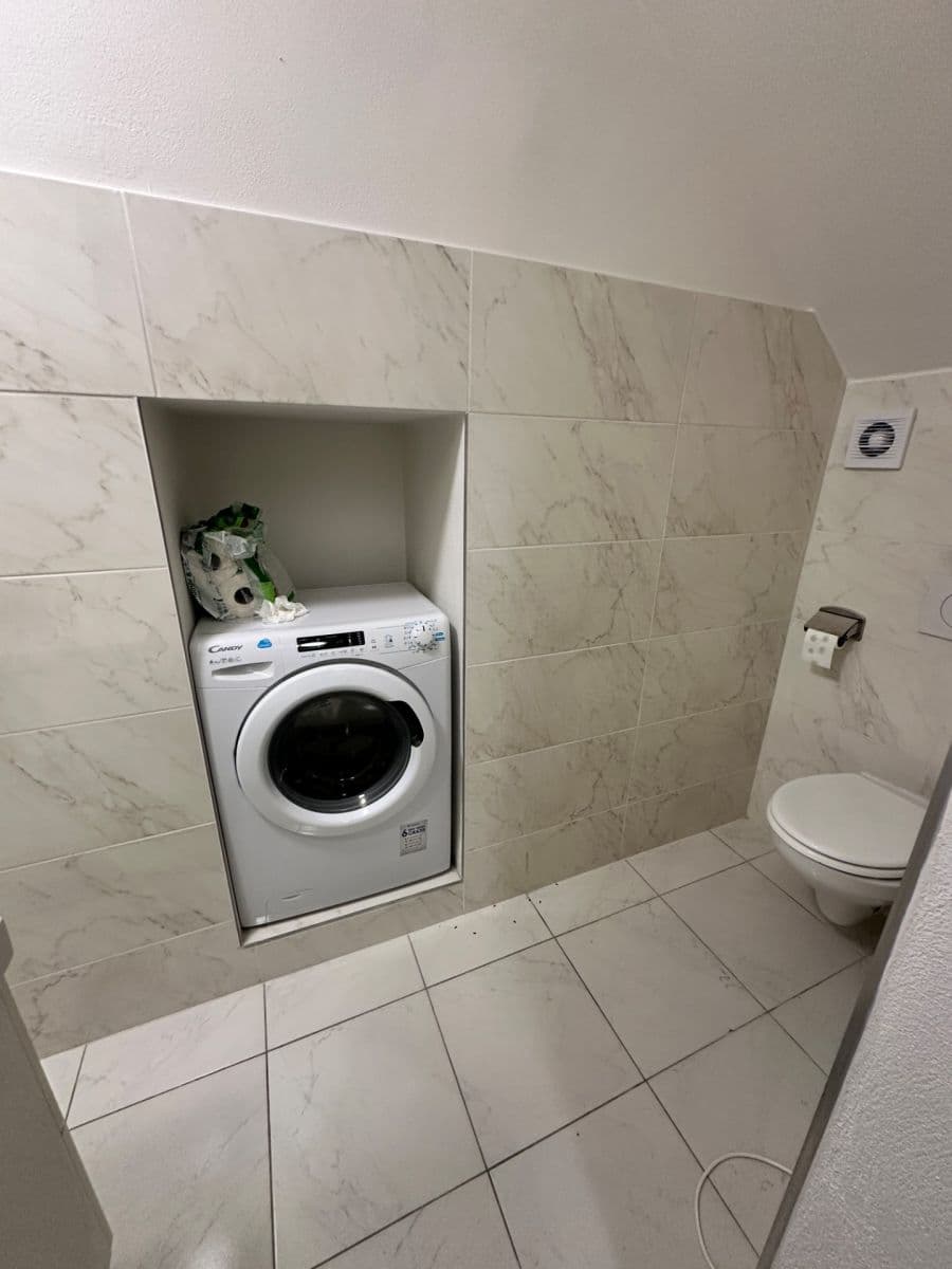 Predaj bytu 1-izbový 33 m², Korunní, Praha, Praha Predaj bytu 1-izbový 33 m², Korunní, Praha, Praha