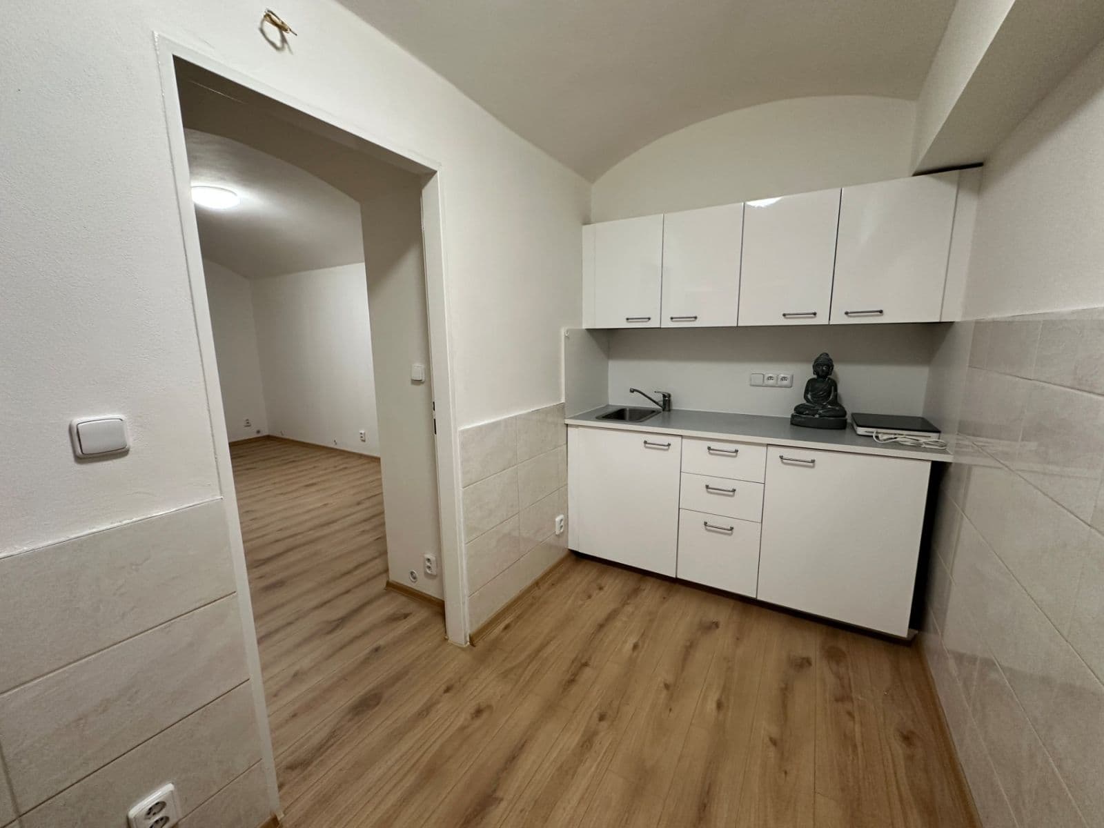 Predaj bytu 1-izbový 33 m², Korunní, Praha, Praha Predaj bytu 1-izbový 33 m², Korunní, Praha, Praha