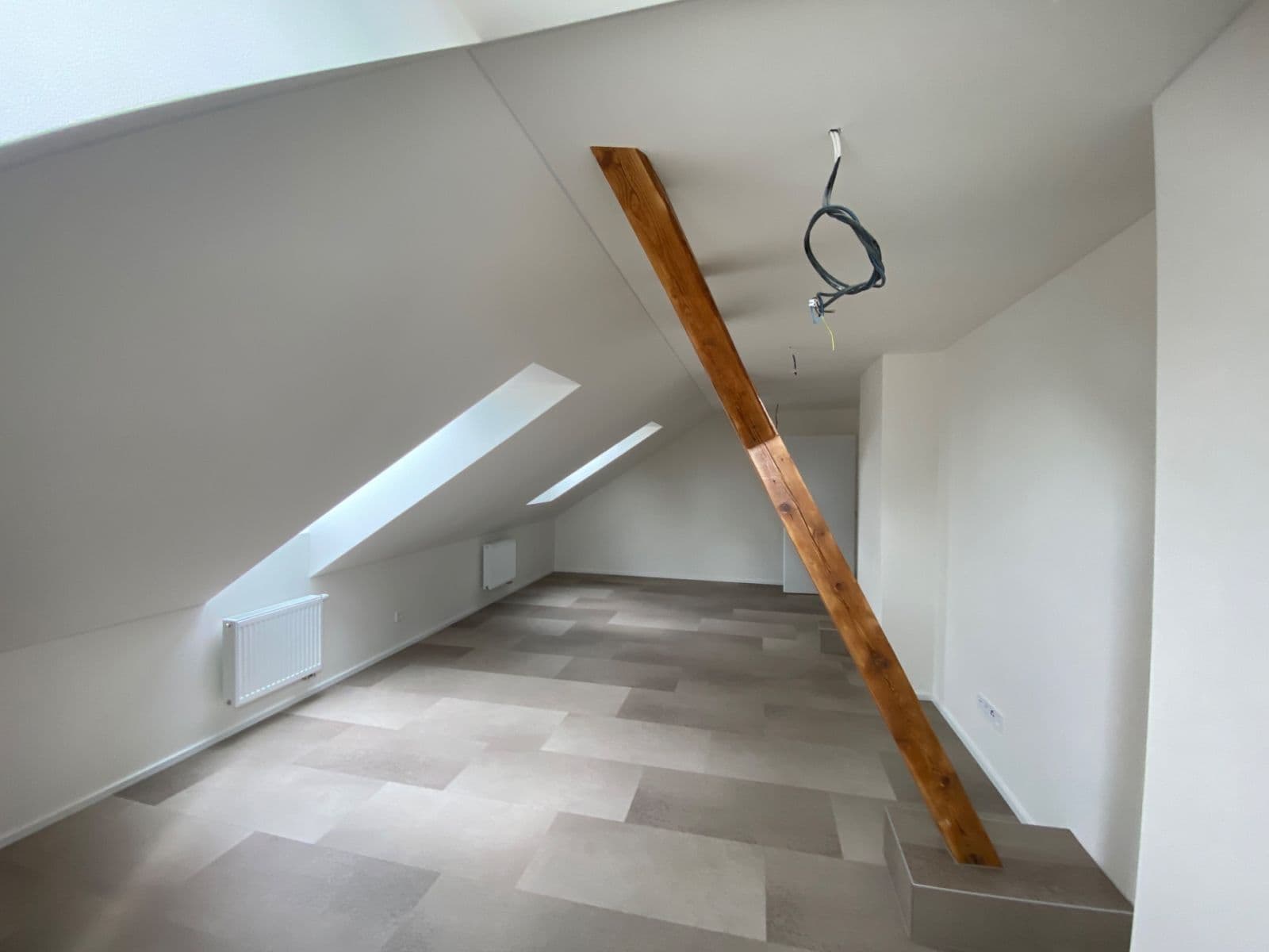 Prenájom bytu 3-izbový 100 m², Bohutín, Středočeský kraj Prenájom bytu 3-izbový 100 m², Bohutín, Středočeský kraj