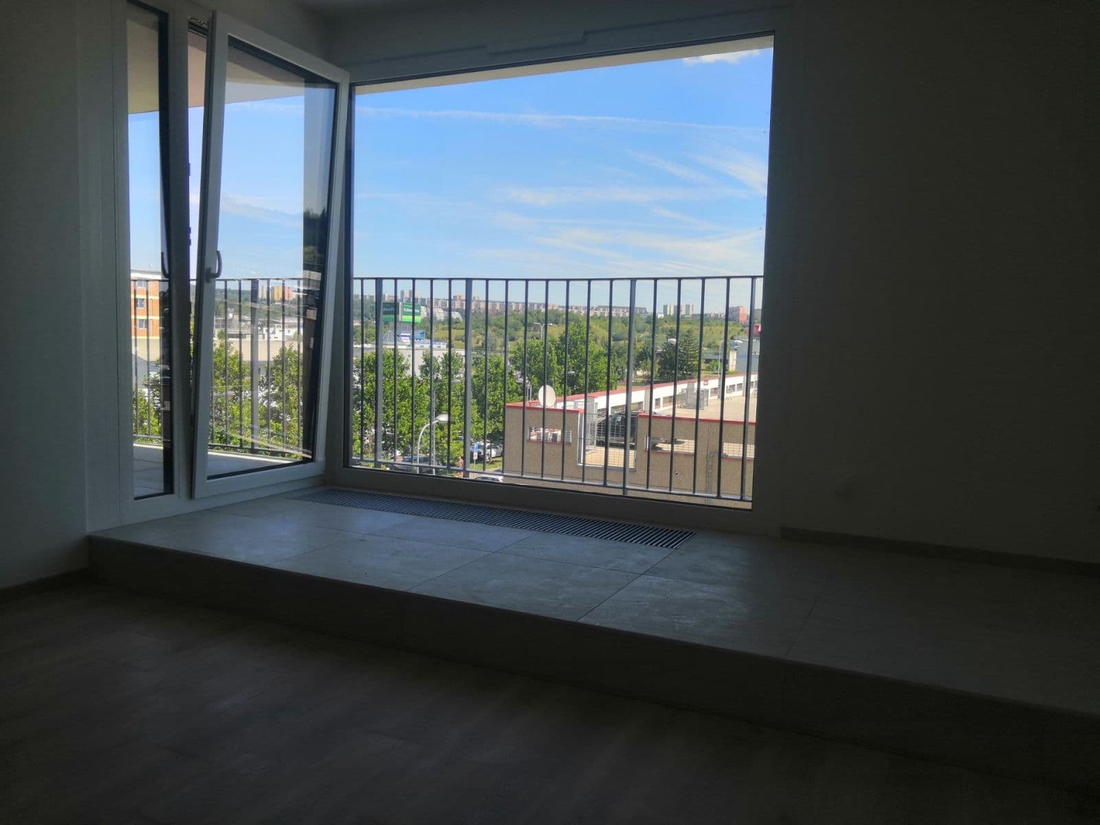Prenájom bytu 2-izbový 71 m², U Červeného mlýna, Brno, Jihomoravský kraj Prenájom bytu 2-izbový 71 m², U Červeného mlýna, Brno, Jihomoravský kraj