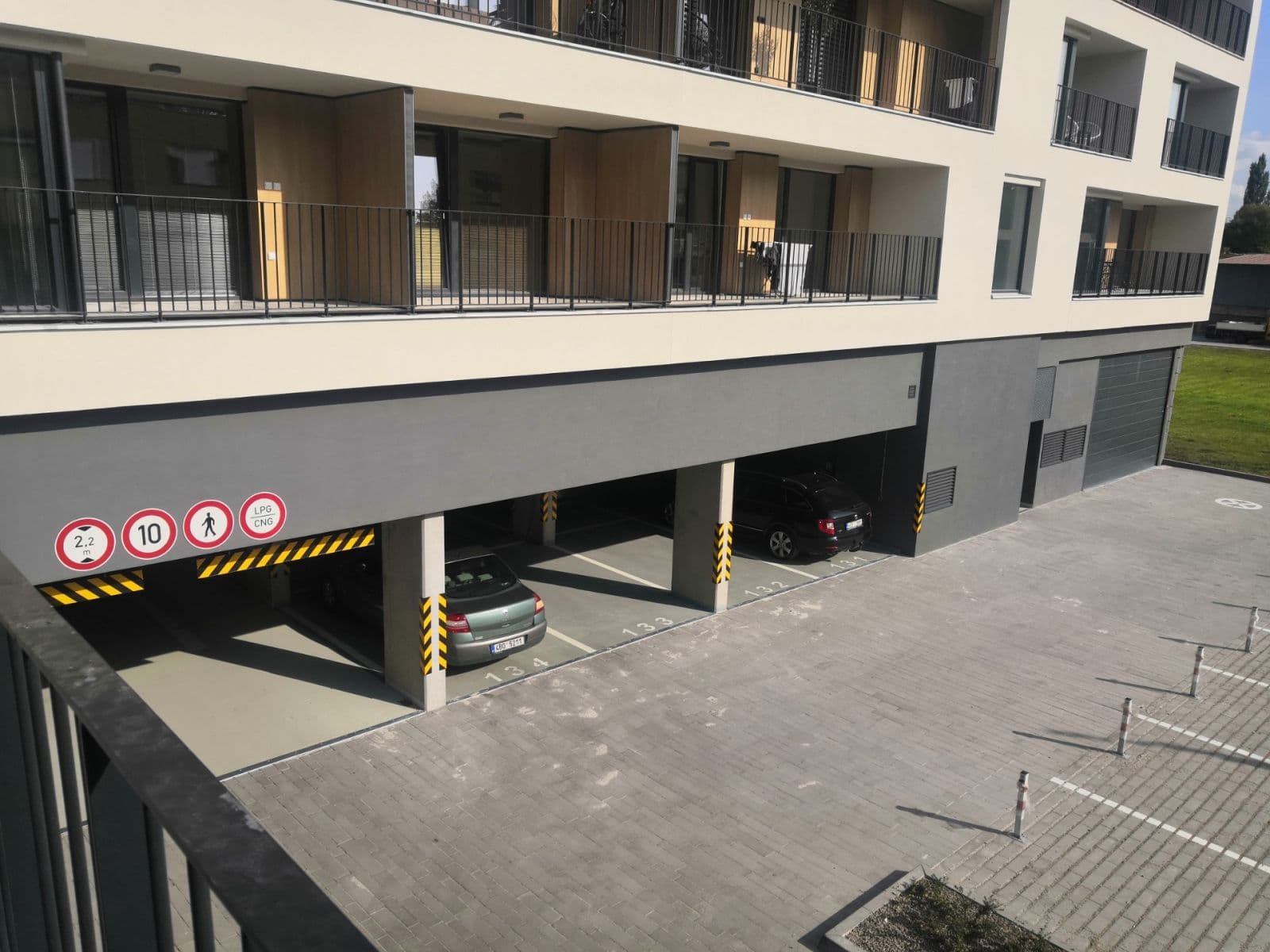 Prenájom bytu 2-izbový 71 m², U Červeného mlýna, Brno, Jihomoravský kraj Prenájom bytu 2-izbový 71 m², U Červeného mlýna, Brno, Jihomoravský kraj