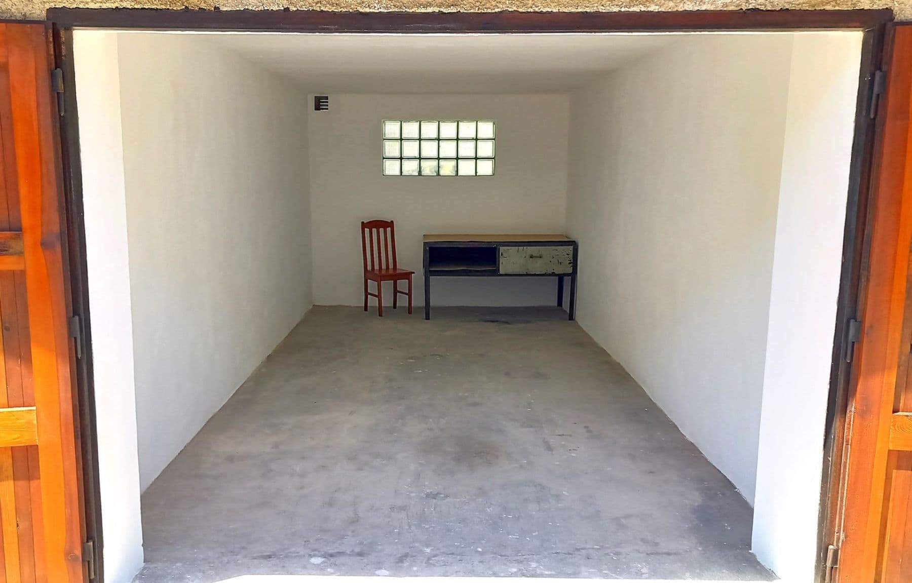 Prenájom garáže 17 m², Benešov, Středočeský kraj Prenájom garáže 17 m², Benešov, Středočeský kraj
