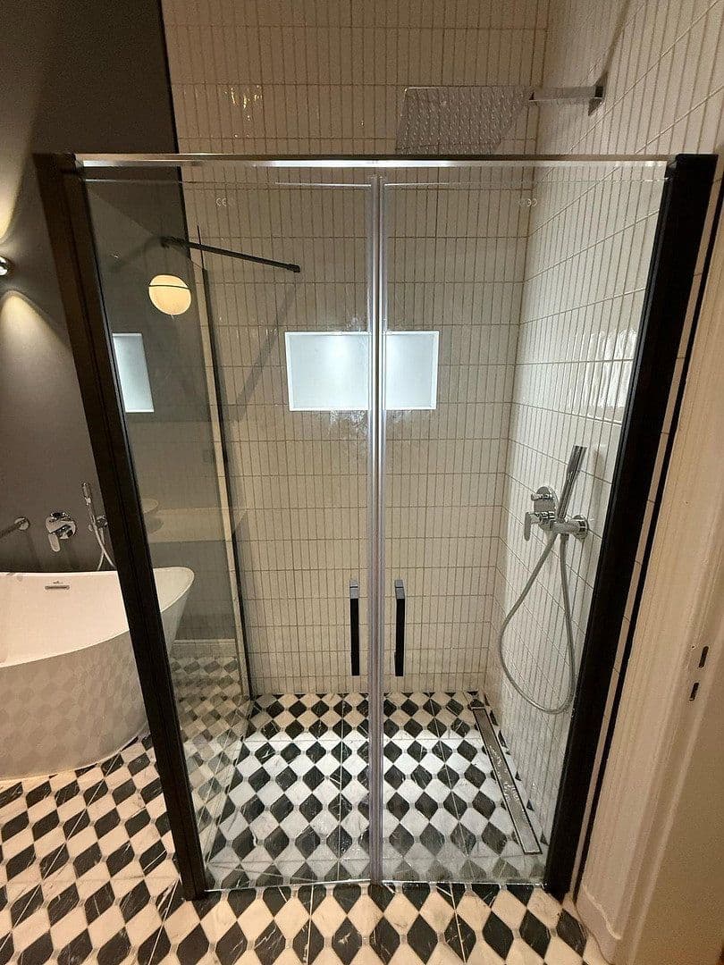 Prenájom bytu 3-izbový 80 m², Holtenauer Straße 213, Kiel, Šlezvicko-Holštajnsko Prenájom bytu 3-izbový 80 m², Holtenauer Straße 213, Kiel, Šlezvicko-Holštajnsko
