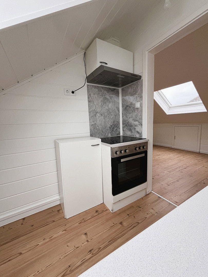 Prenájom bytu 1-izbový 30 m², Elze, Dolné Sasko Prenájom bytu 1-izbový 30 m², Elze, Dolné Sasko