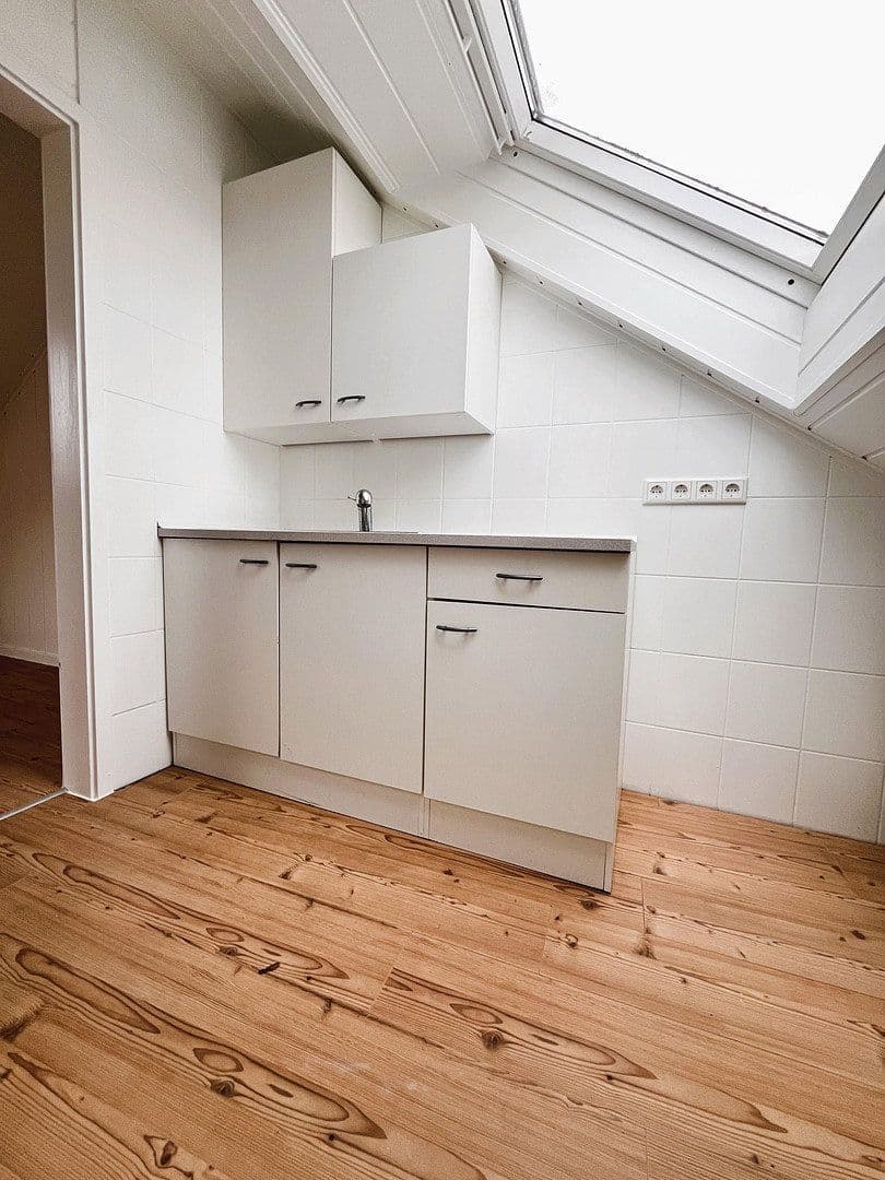 Prenájom bytu 1-izbový 30 m², Elze, Dolné Sasko Prenájom bytu 1-izbový 30 m², Elze, Dolné Sasko