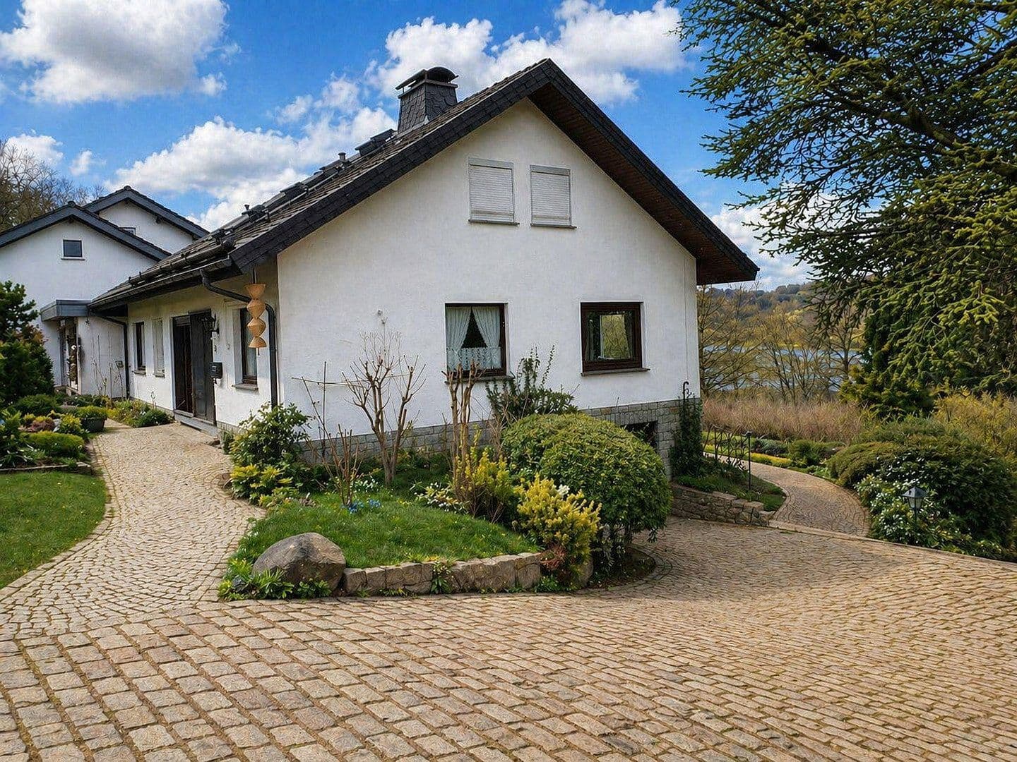 Predaj domu 180 m², pozemek 2.380 m², Bad Berleburg, Severné Porýnie - Westfálsko Predaj domu 180 m², pozemek 2.380 m², Bad Berleburg, Severné Porýnie - Westfálsko