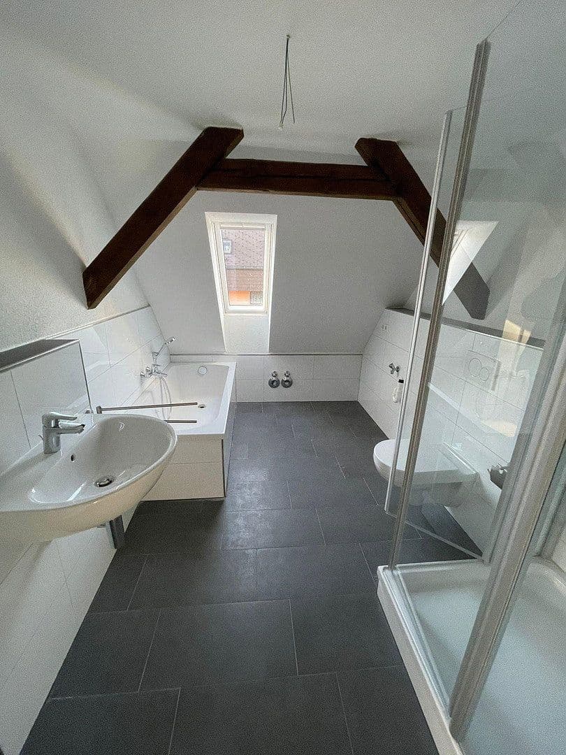Prenájom bytu 3-izbový 74 m², Friedrichstraße 24/1, Villingen-Schwenningen, Bádensko-Wurttembersko Prenájom bytu 3-izbový 74 m², Friedrichstraße 24/1, Villingen-Schwenningen, Bádensko-Wurttembersko