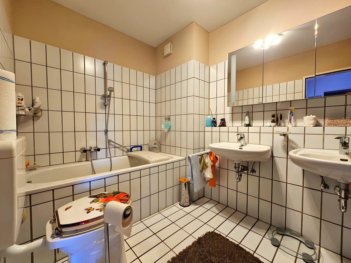 Prenájom bytu 3-izbový 92 m², Amtsgericht Langenfeld 15, Langenfeld (Rheinland), Severné Porýnie - Westfálsko Prenájom bytu 3-izbový 92 m², Amtsgericht Langenfeld 15, Langenfeld (Rheinland), Severné Porýnie - Westfálsko