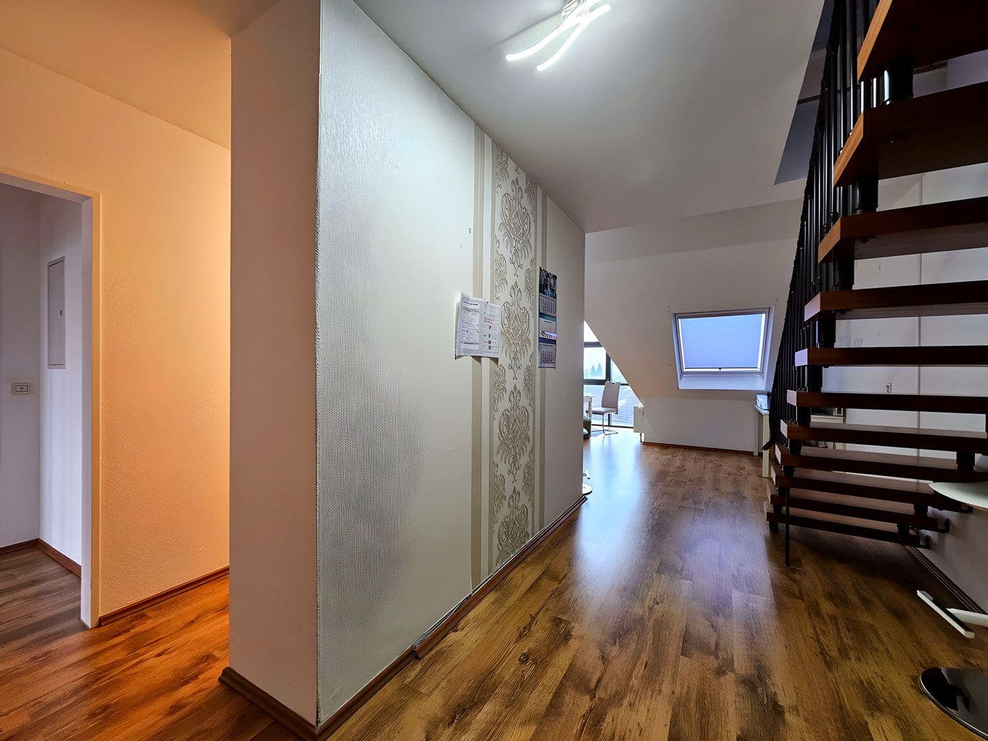 Prenájom bytu 3-izbový 92 m², Amtsgericht Langenfeld 15, Langenfeld (Rheinland), Severné Porýnie - Westfálsko Prenájom bytu 3-izbový 92 m², Amtsgericht Langenfeld 15, Langenfeld (Rheinland), Severné Porýnie - Westfálsko