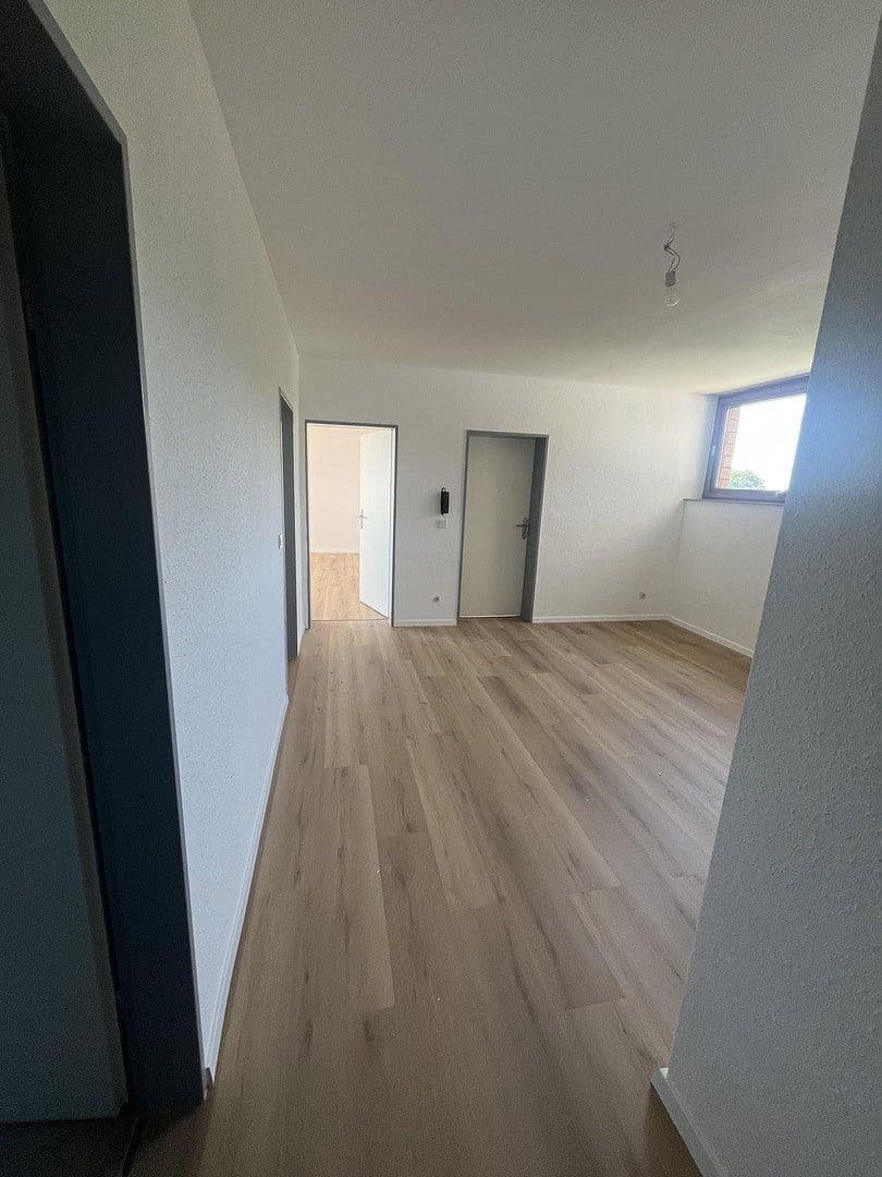 Prenájom bytu 3-izbový 75 m², Versmold, Severné Porýnie - Westfálsko Prenájom bytu 3-izbový 75 m², Versmold, Severné Porýnie - Westfálsko