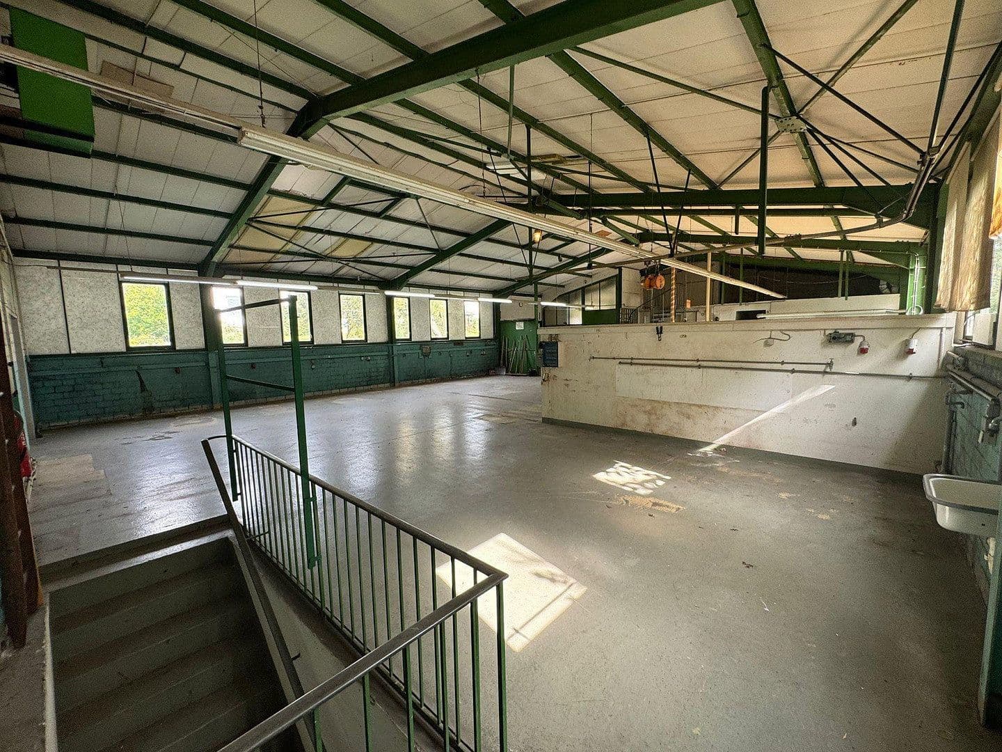 Prenájom nebytového priestoru 750 m², Solingen, Severné Porýnie - Westfálsko Prenájom nebytového priestoru 750 m², Solingen, Severné Porýnie - Westfálsko