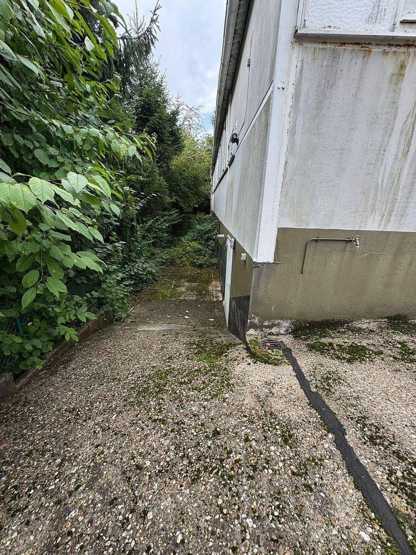 Prenájom nebytového priestoru 750 m², Solingen, Severné Porýnie - Westfálsko Prenájom nebytového priestoru 750 m², Solingen, Severné Porýnie - Westfálsko