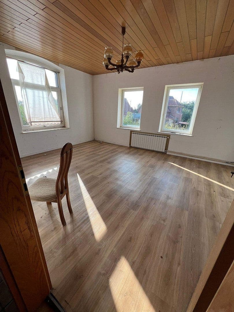 Prenájom bytu 6-izbový 168 m², Ziegeleiweg 1, Obernkirchen, Dolné Sasko Prenájom bytu 6-izbový 168 m², Ziegeleiweg 1, Obernkirchen, Dolné Sasko