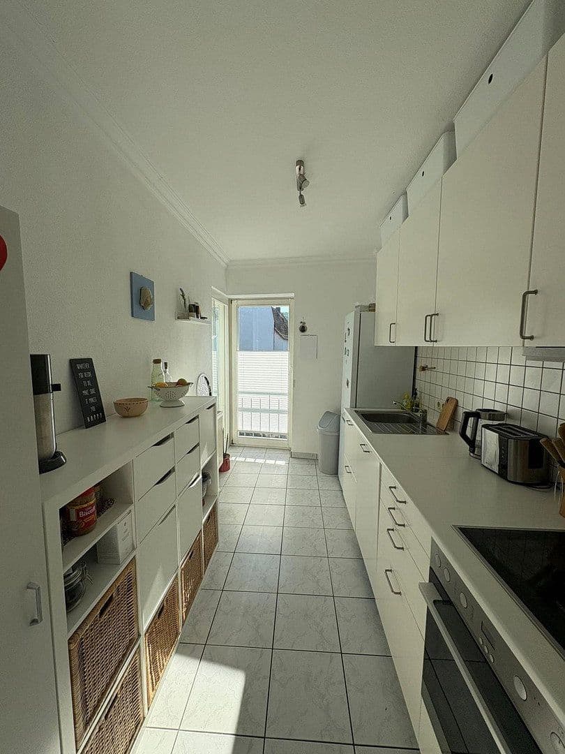 Prenájom bytu 3-izbový 100 m², Neuer Weg 8, Rosbach v. d. Höhe, Hesensko Prenájom bytu 3-izbový 100 m², Neuer Weg 8, Rosbach v. d. Höhe, Hesensko
