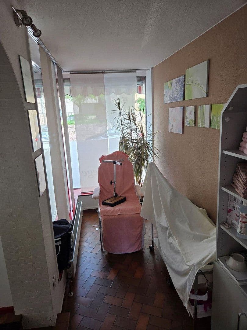 Prenájom kancelárie 43 m², Oberndorferstraße 23, Schramberg, Bádensko-Wurttembersko Prenájom kancelárie 43 m², Oberndorferstraße 23, Schramberg, Bádensko-Wurttembersko