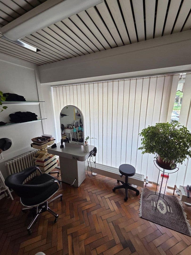 Prenájom kancelárie 43 m², Oberndorferstraße 23, Schramberg, Bádensko-Wurttembersko Prenájom kancelárie 43 m², Oberndorferstraße 23, Schramberg, Bádensko-Wurttembersko