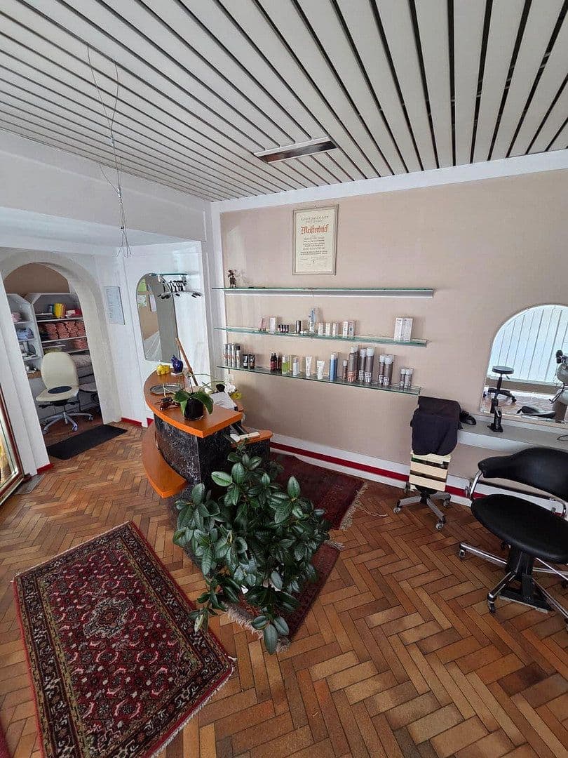 Prenájom kancelárie 43 m², Oberndorferstraße 23, Schramberg, Bádensko-Wurttembersko Prenájom kancelárie 43 m², Oberndorferstraße 23, Schramberg, Bádensko-Wurttembersko