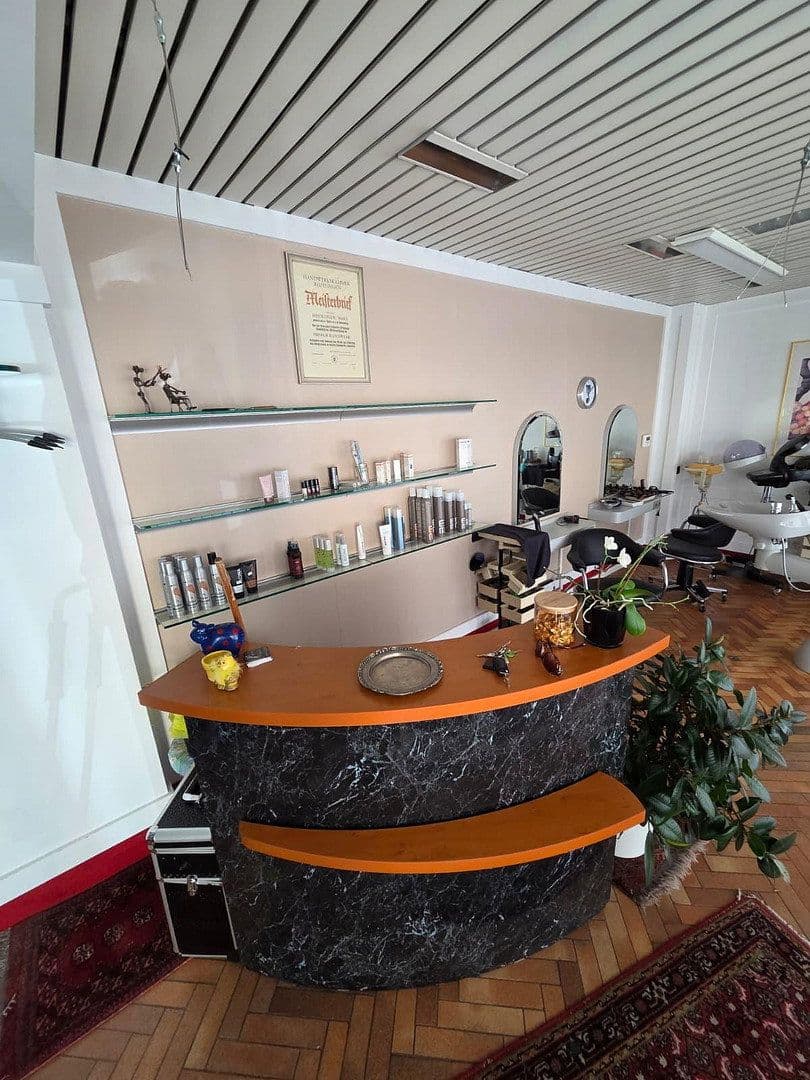 Prenájom kancelárie 43 m², Oberndorferstraße 23, Schramberg, Bádensko-Wurttembersko Prenájom kancelárie 43 m², Oberndorferstraße 23, Schramberg, Bádensko-Wurttembersko