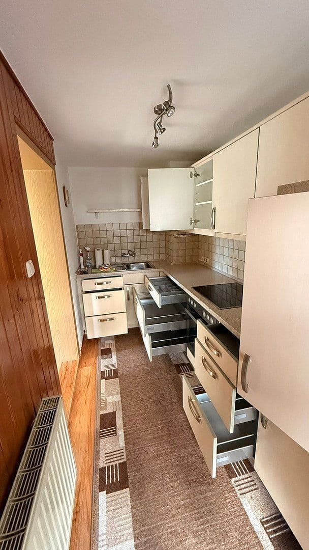 Predaj domu 90 m², pozemek 399 m², Burgstraße 8 08228, Rodewisch, Sasko Predaj domu 90 m², pozemek 399 m², Burgstraße 8 08228, Rodewisch, Sasko