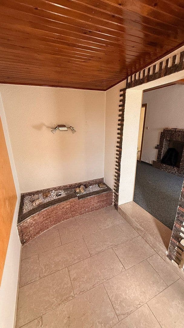 Predaj domu 90 m², pozemek 399 m², Burgstraße 8 08228, Rodewisch, Sasko Predaj domu 90 m², pozemek 399 m², Burgstraße 8 08228, Rodewisch, Sasko