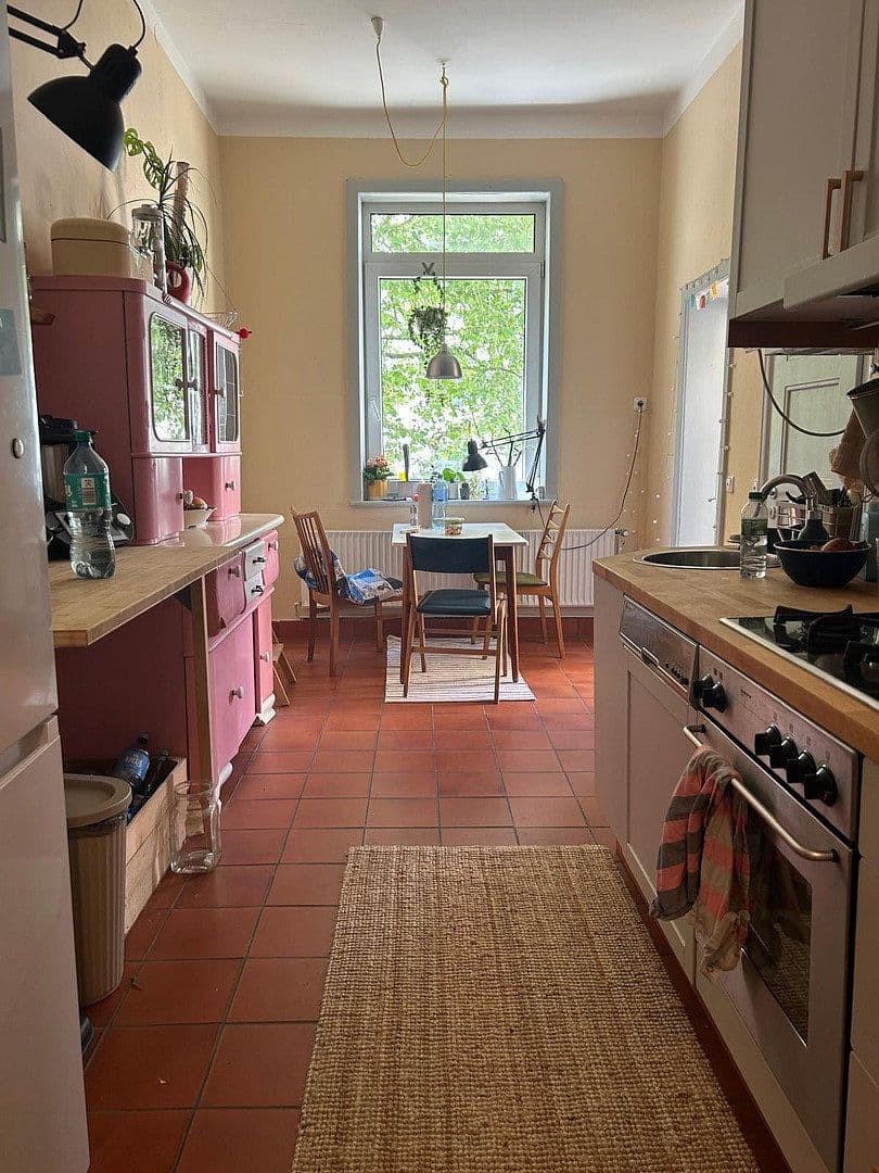 Prenájom bytu 3-izbový 84 m², Hannover, Dolné Sasko Prenájom bytu 3-izbový 84 m², Hannover, Dolné Sasko