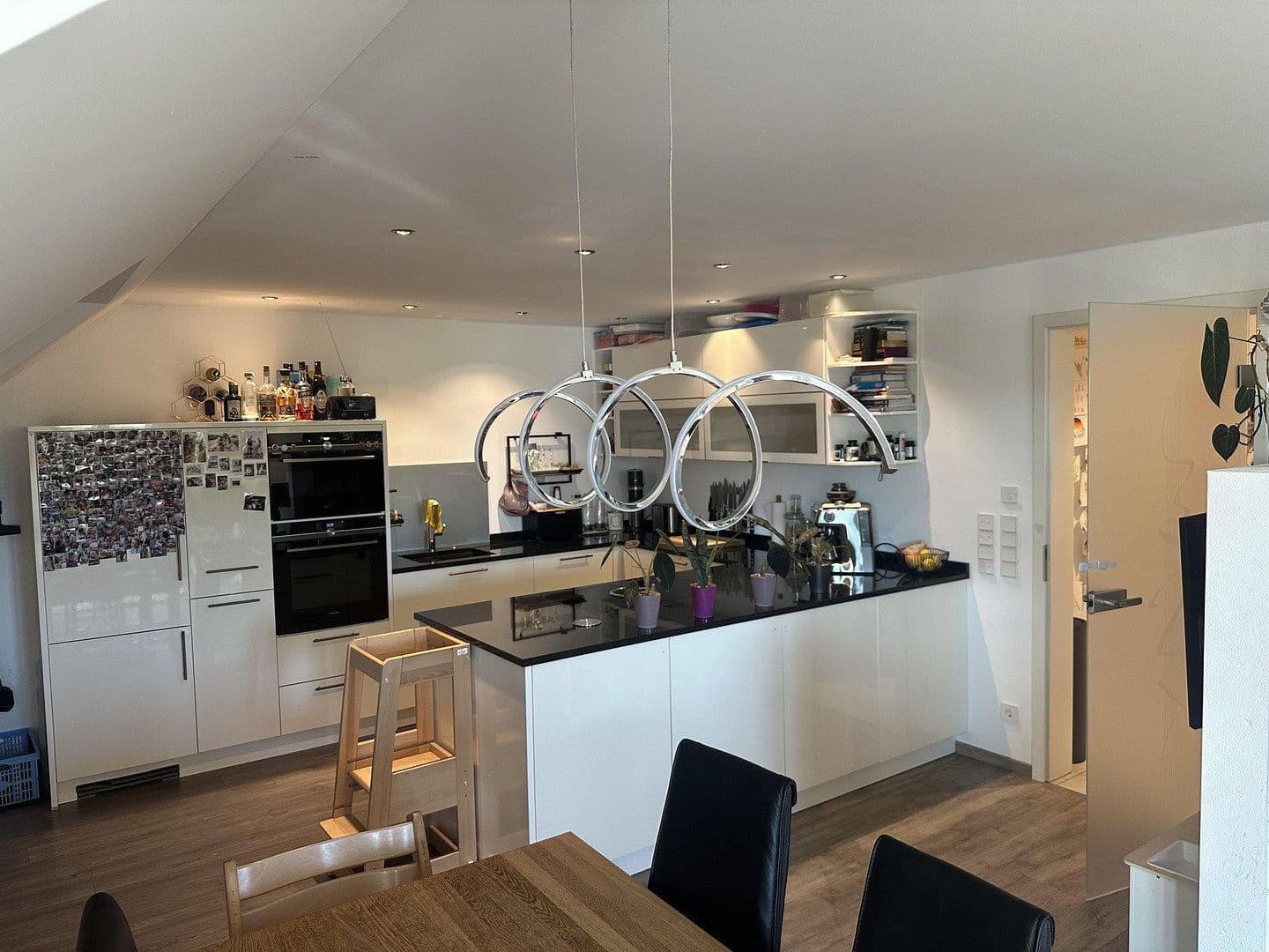 Predaj bytu 3-izbový 98 m², Adalbert-Stifter-Straße 5, Schrobenhausen, Bavorsko Predaj bytu 3-izbový 98 m², Adalbert-Stifter-Straße 5, Schrobenhausen, Bavorsko