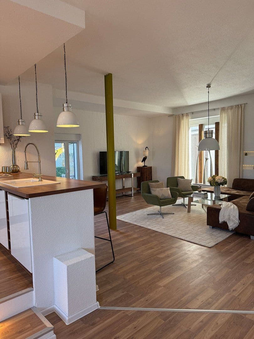 Predaj bytu 4-izbový 165 m², Freiberg am Neckar, Bádensko-Wurttembersko Predaj bytu 4-izbový 165 m², Freiberg am Neckar, Bádensko-Wurttembersko