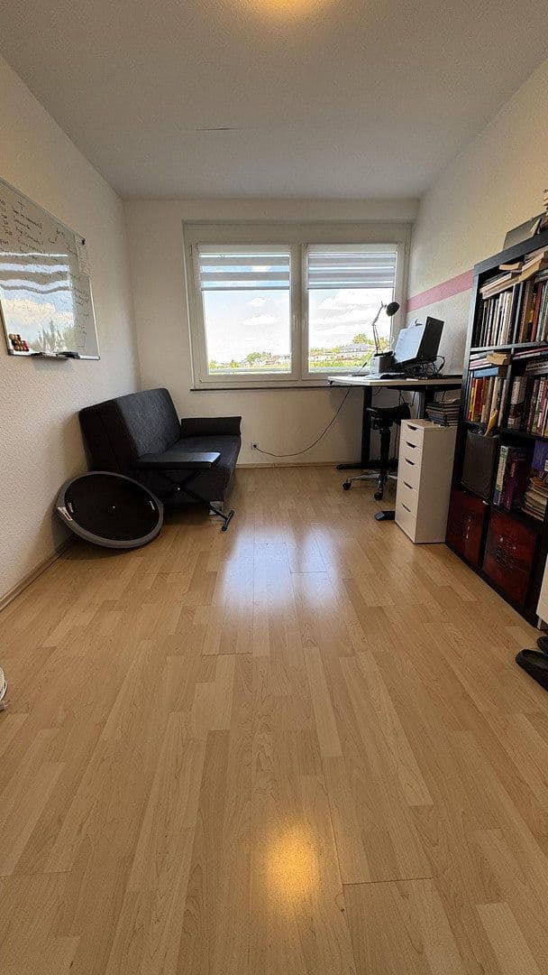Prenájom bytu 3-izbový 88 m², Goldbergstrasse 52, Nieder-Olm, Porýnie-Falcko Prenájom bytu 3-izbový 88 m², Goldbergstrasse 52, Nieder-Olm, Porýnie-Falcko