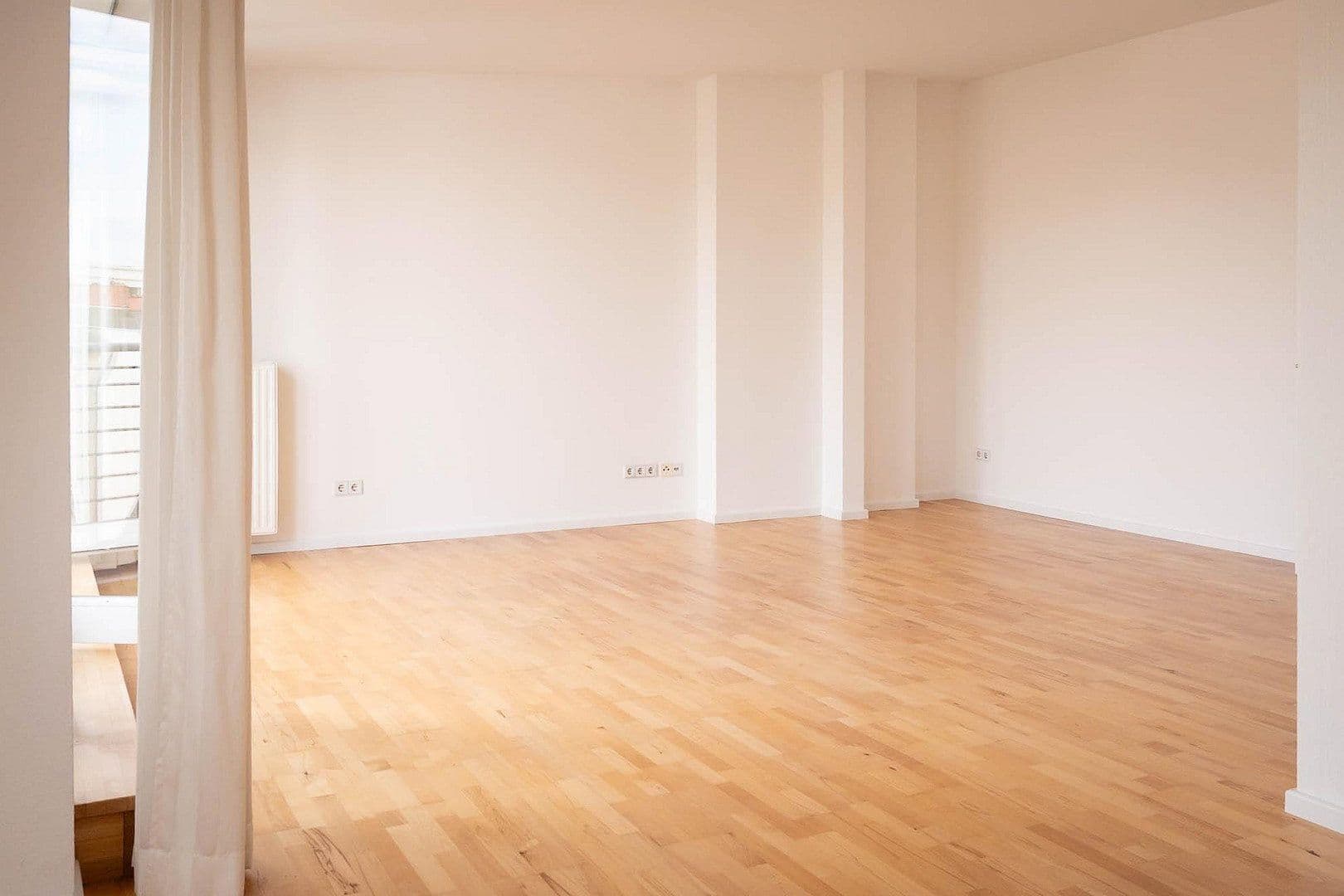 Predaj bytu 3-izbový 86 m², Berlin, Berlín Predaj bytu 3-izbový 86 m², Berlin, Berlín