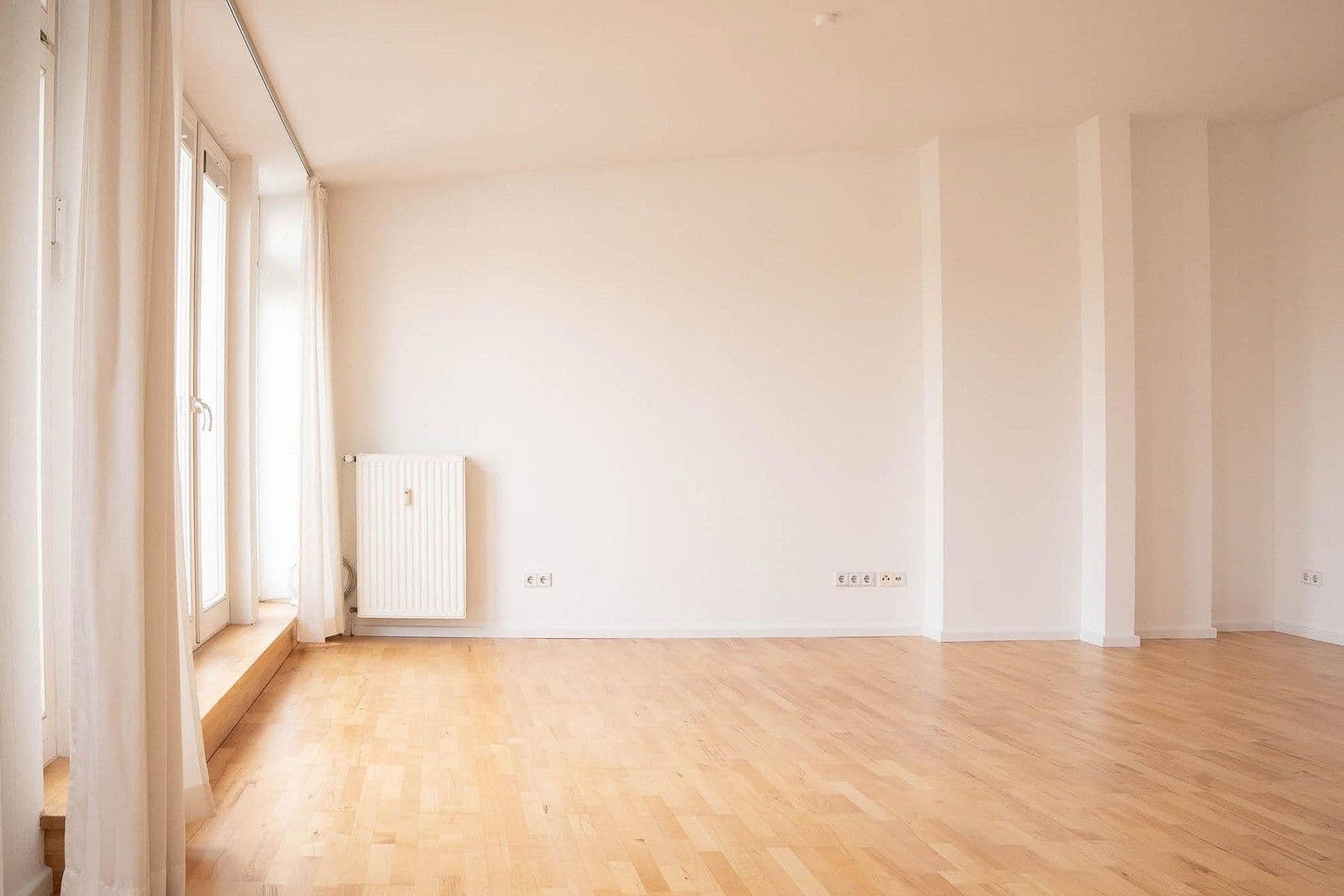 Predaj bytu 3-izbový 86 m², Berlin, Berlín Predaj bytu 3-izbový 86 m², Berlin, Berlín