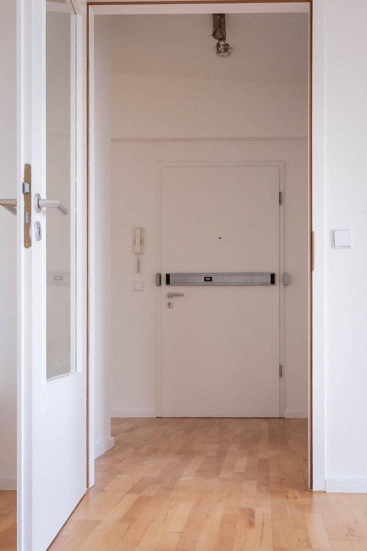 Predaj bytu 3-izbový 86 m², Berlin, Berlín Predaj bytu 3-izbový 86 m², Berlin, Berlín